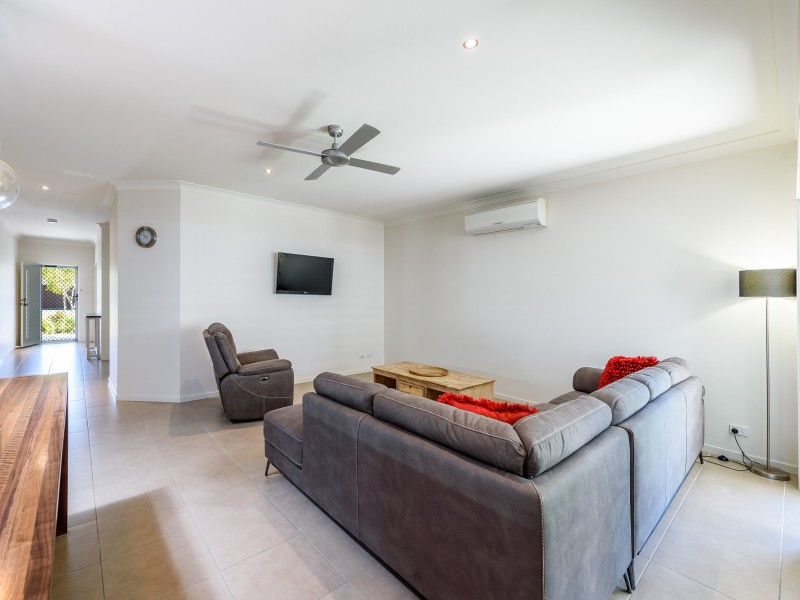 23 Rhodium Crescent, Hope Island QLD 4212