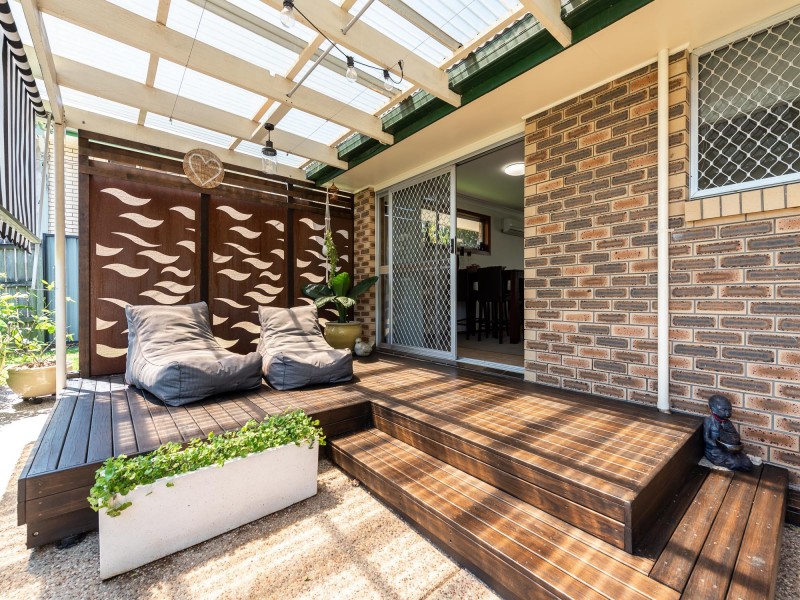 9 Tudor Place, Biggera Waters QLD 4216