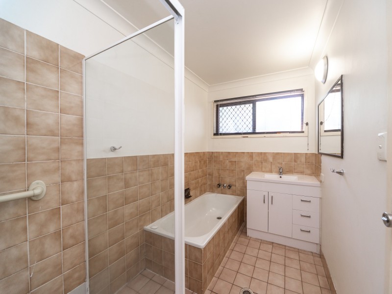 1/142 Oxley Drive, Paradise Point QLD 4216