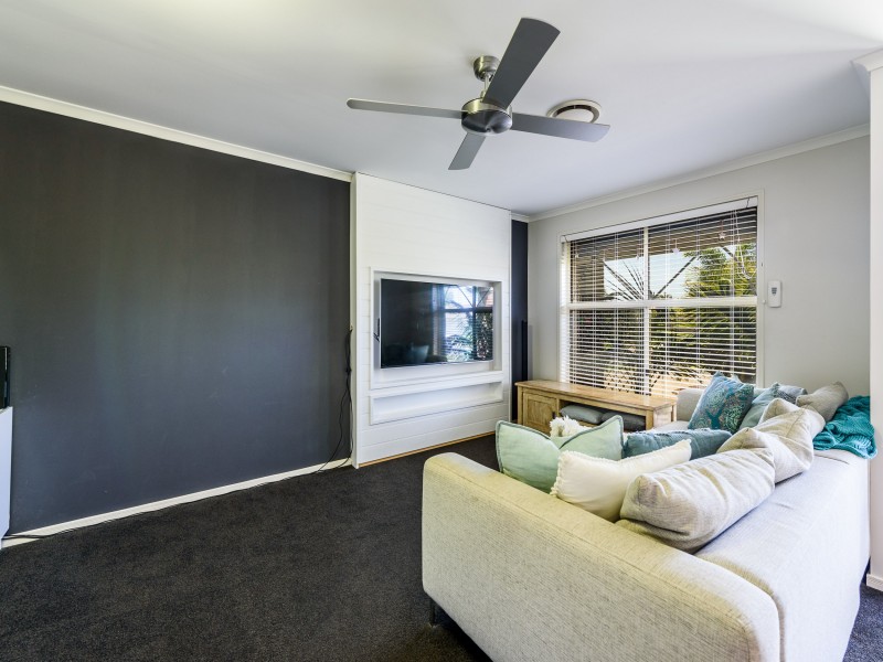 16 Rosswood Court, Helensvale QLD 4212