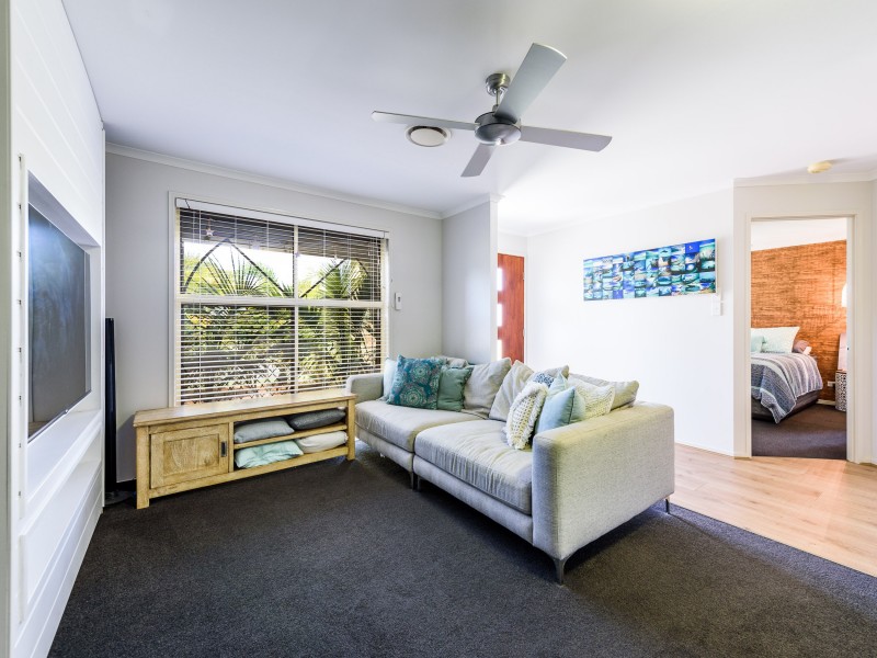 16 Rosswood Court, Helensvale QLD 4212