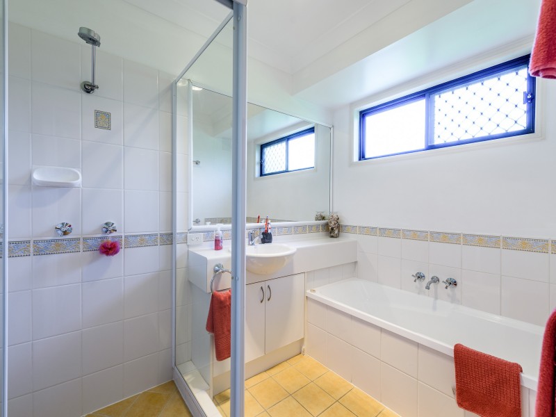 4 Johnson Parade, Ormeau Hills QLD 4208