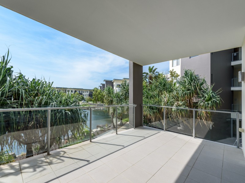 228/3 Pendraat Parade, Hope Island QLD 4212