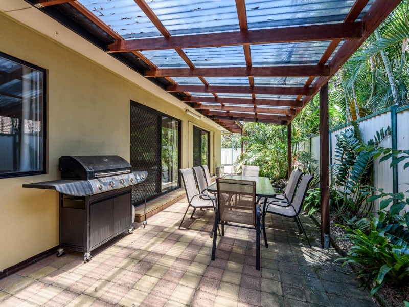 86 Jacaranda Avenue, Hollywell QLD 4216