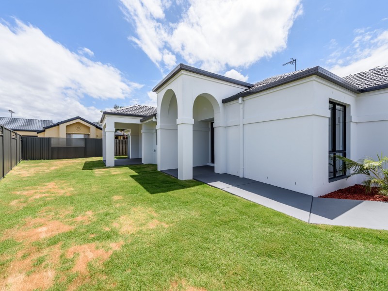 7 Laine Place, Coombabah QLD 4216