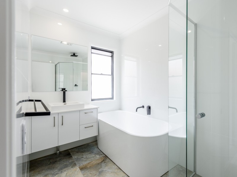 7 Laine Place, Coombabah QLD 4216