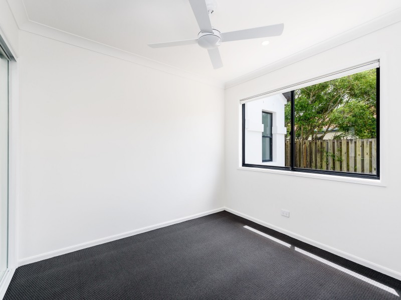 7 Laine Place, Coombabah QLD 4216