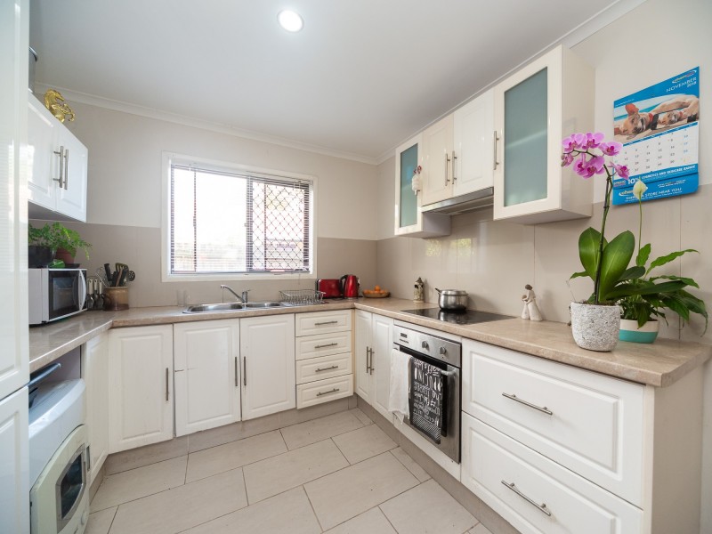 1/59 Errol Avenue, Paradise Point QLD 4216