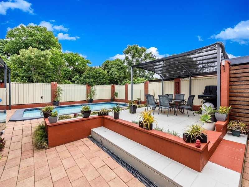 10 Willow Street, Biggera Waters QLD 4216