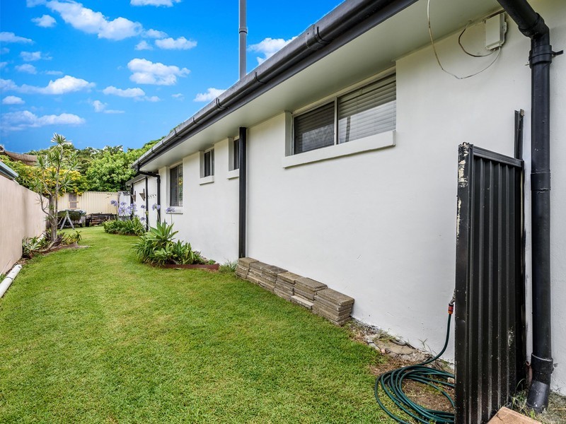 10 Willow Street, Biggera Waters QLD 4216