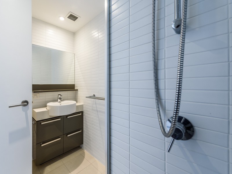 3404/323 Bayview Street, Hollywell QLD 4216