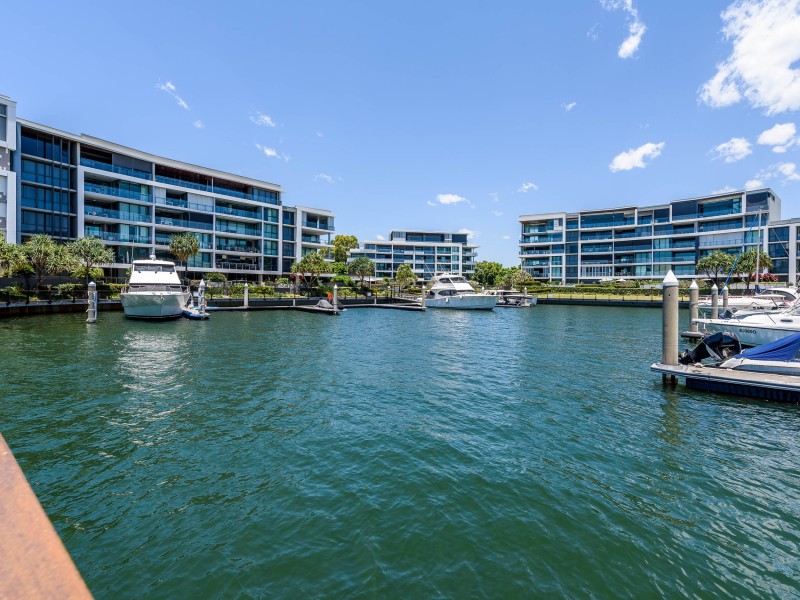 3404/323 Bayview Street, Hollywell QLD 4216