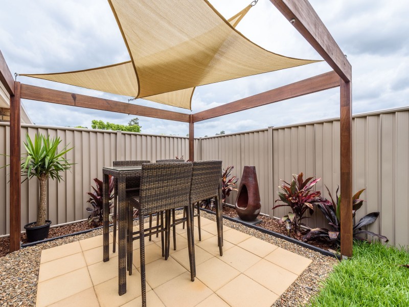 2/20 Illusion Court, Oxenford QLD 4210