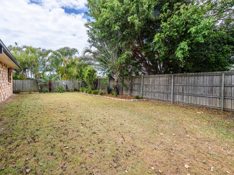 8 Tandanus Court, Oxenford QLD 4210