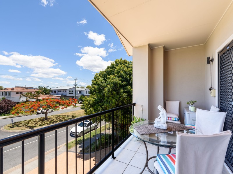 2/21 Abalone Avenue, Paradise Point QLD 4216