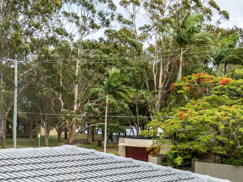 15 Tallara Street, Coombabah QLD 4216