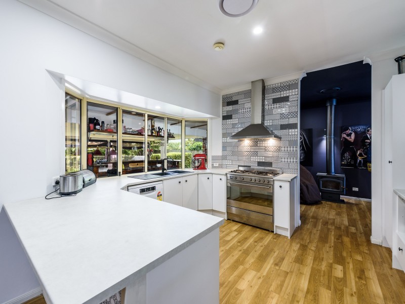 8 Siggies Place, Upper Coomera QLD 4209