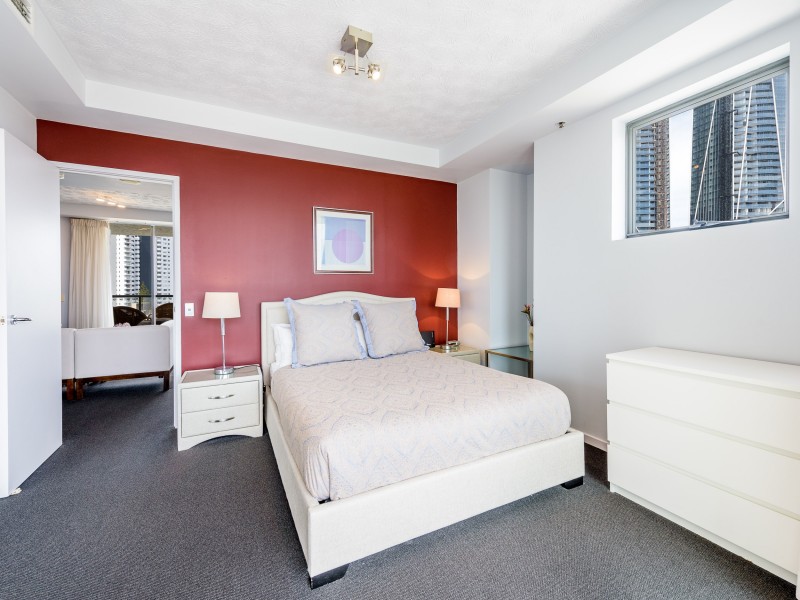 1006/2865 Gold Coast Highway, Surfers Paradise QLD 4217