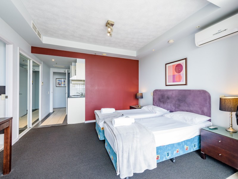 1006/2865 Gold Coast Highway, Surfers Paradise QLD 4217