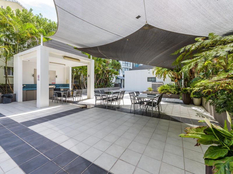 1006/2865 Gold Coast Highway, Surfers Paradise QLD 4217