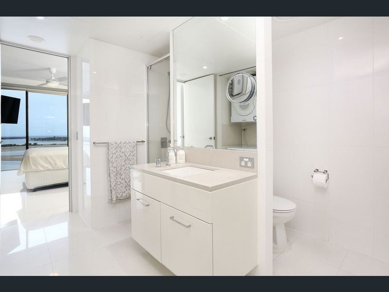 1502/230 Marine Parade, Labrador QLD 4215