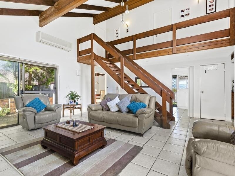 23 Jesmond Road, Helensvale QLD 4212