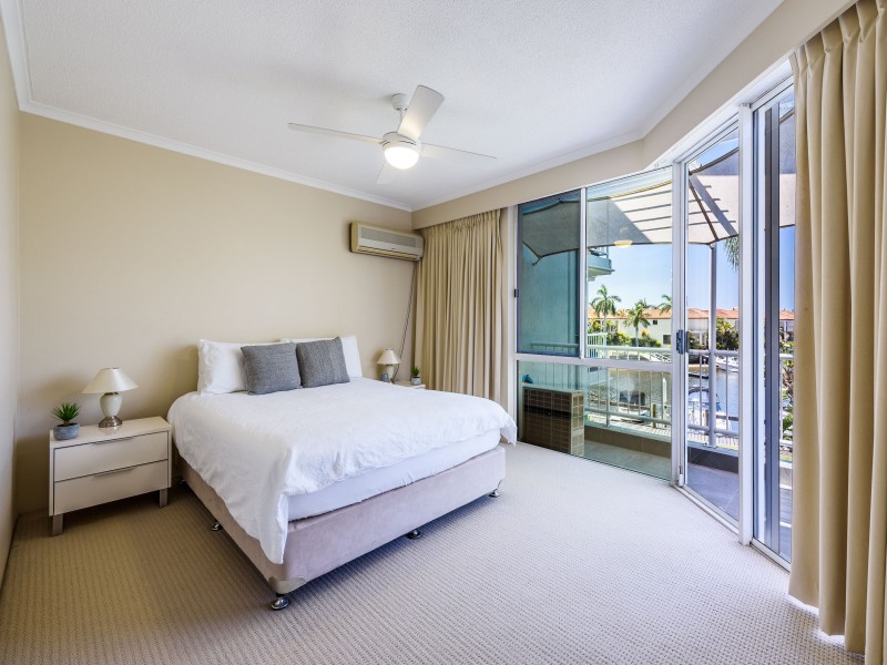 10/75 Morala Avenue, Runaway Bay QLD 4216