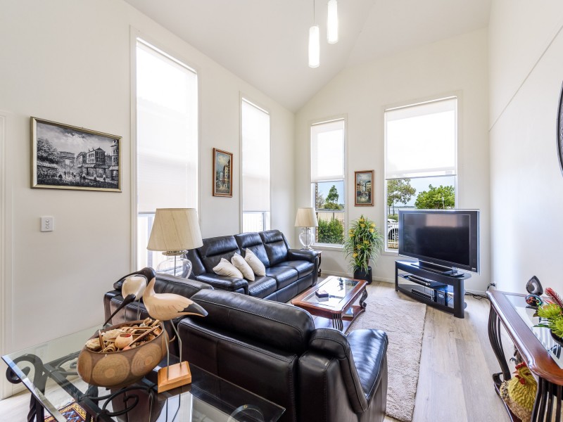 66 The Esplanade, Paradise Point QLD 4216