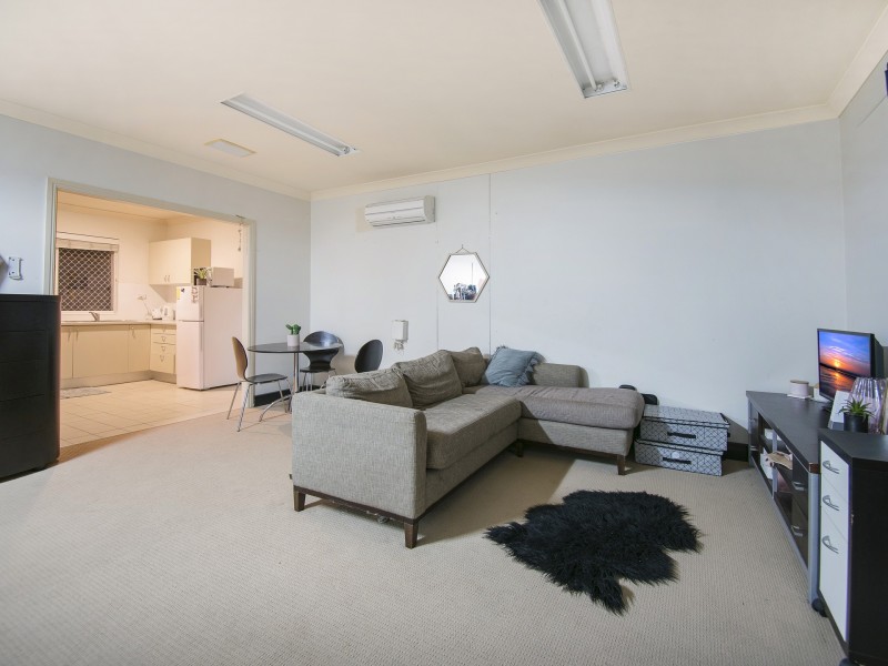 8 Paperbark Court, Parkwood QLD 4214