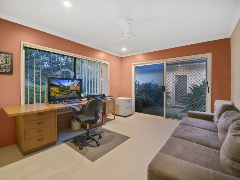 8 Paperbark Court, Parkwood QLD 4214