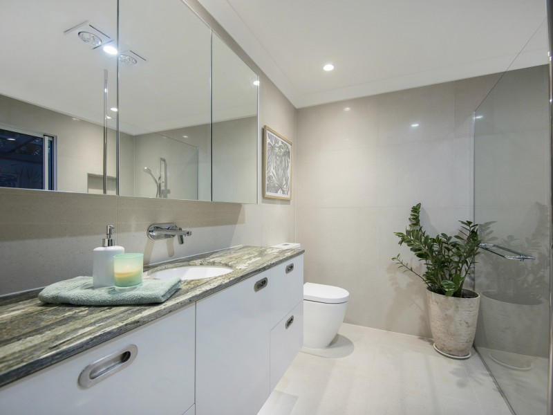 8 Paperbark Court, Parkwood QLD 4214