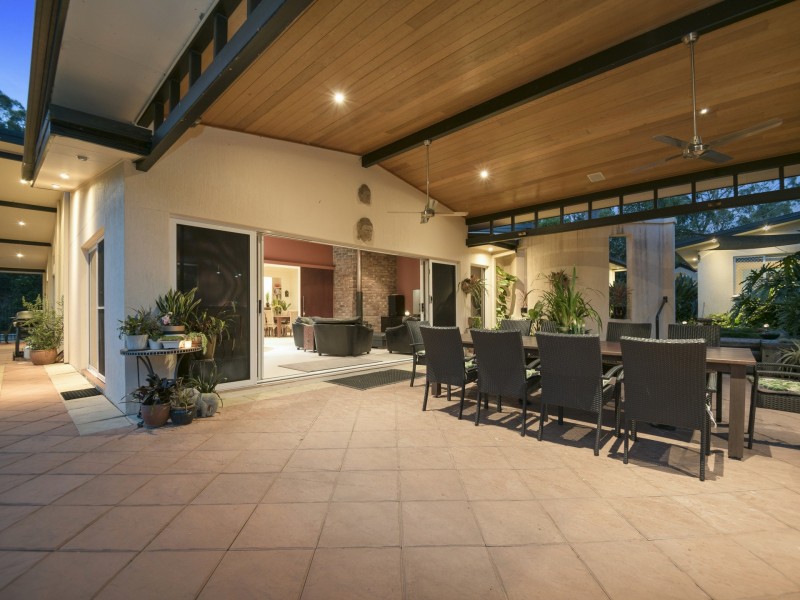 8 Paperbark Court, Parkwood QLD 4214