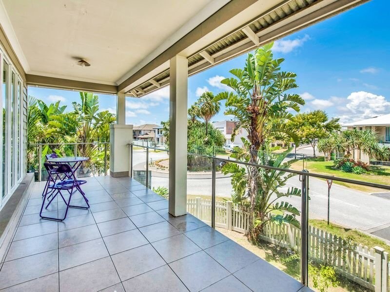 110 Compass Drive, Biggera Waters QLD 4216