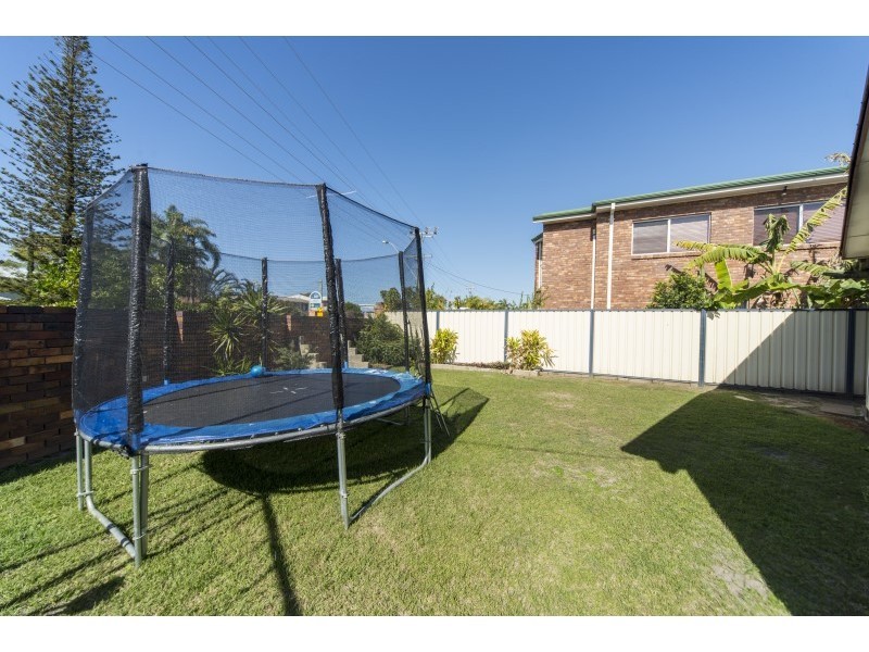216 Bayview Street, Runaway Bay QLD 4216