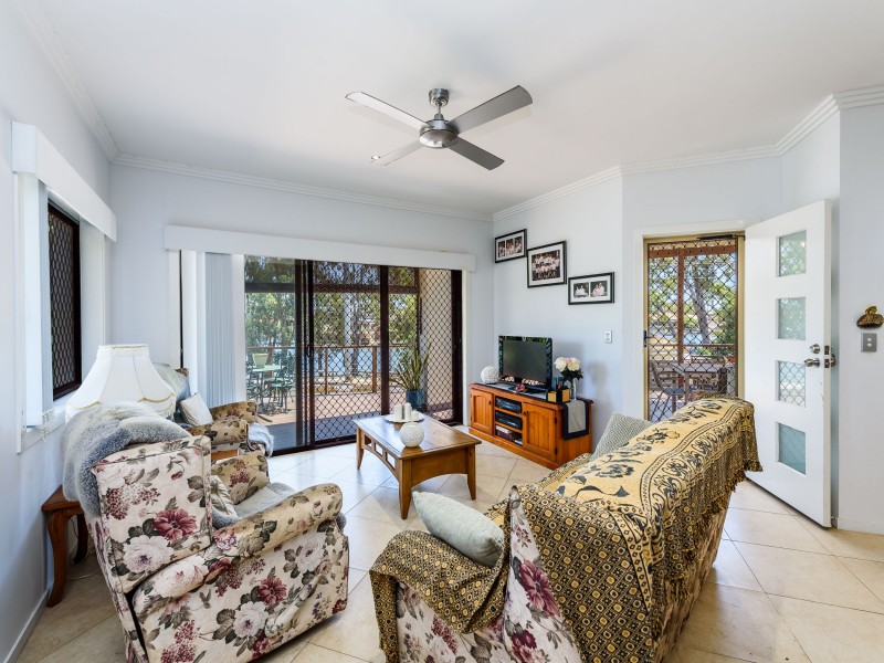 1/51 Ashbourne Terrace, Biggera Waters QLD 4216