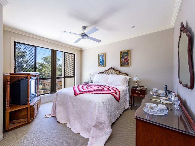 1/51 Ashbourne Terrace, Biggera Waters QLD 4216