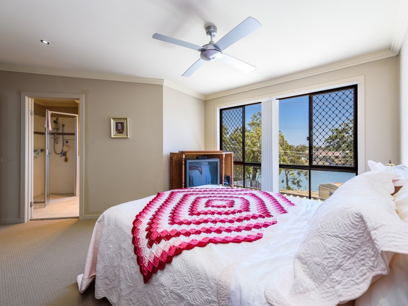 1/51 Ashbourne Terrace, Biggera Waters QLD 4216