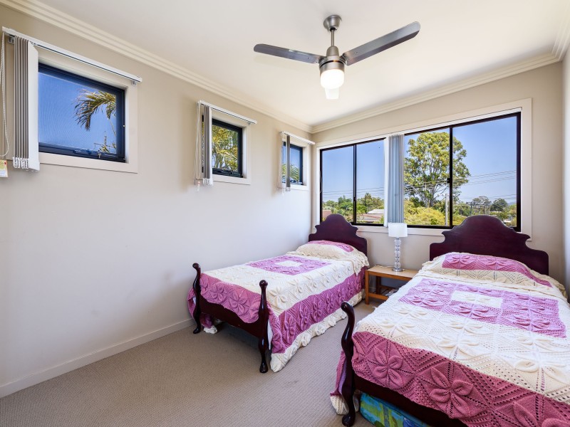 1/51 Ashbourne Terrace, Biggera Waters QLD 4216