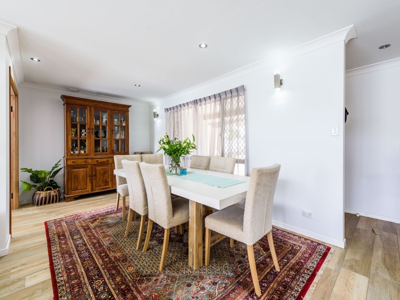 26 Buliti Street, Hope Island QLD 4212