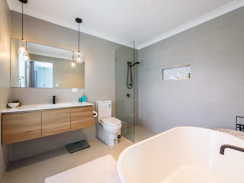 26 Buliti Street, Hope Island QLD 4212