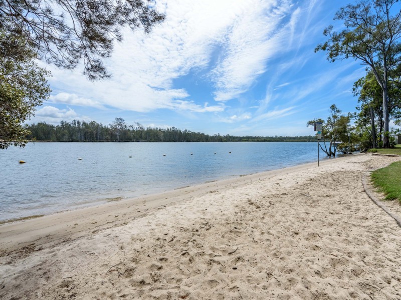 26 Buliti Street, Hope Island QLD 4212