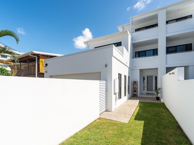 1/40 Bayview Street, Runaway Bay QLD 4216