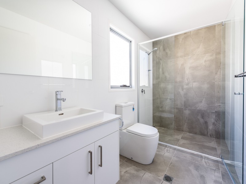 1 /29 Broadwater Street, Runaway Bay QLD 4216