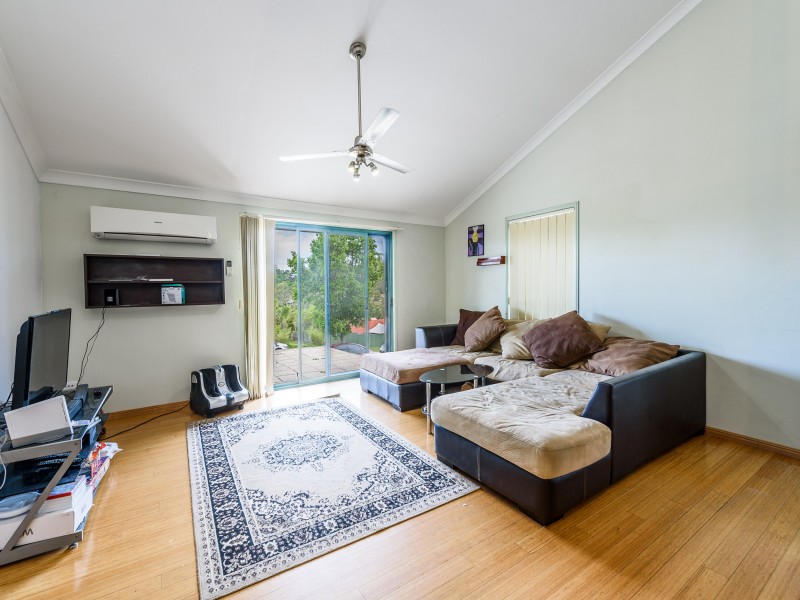 5 Clark Gable Close, Parkwood QLD 4214