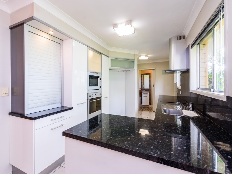 201 Bayview Street, Runaway Bay QLD 4216