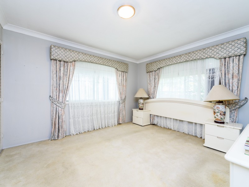 201 Bayview Street, Runaway Bay QLD 4216