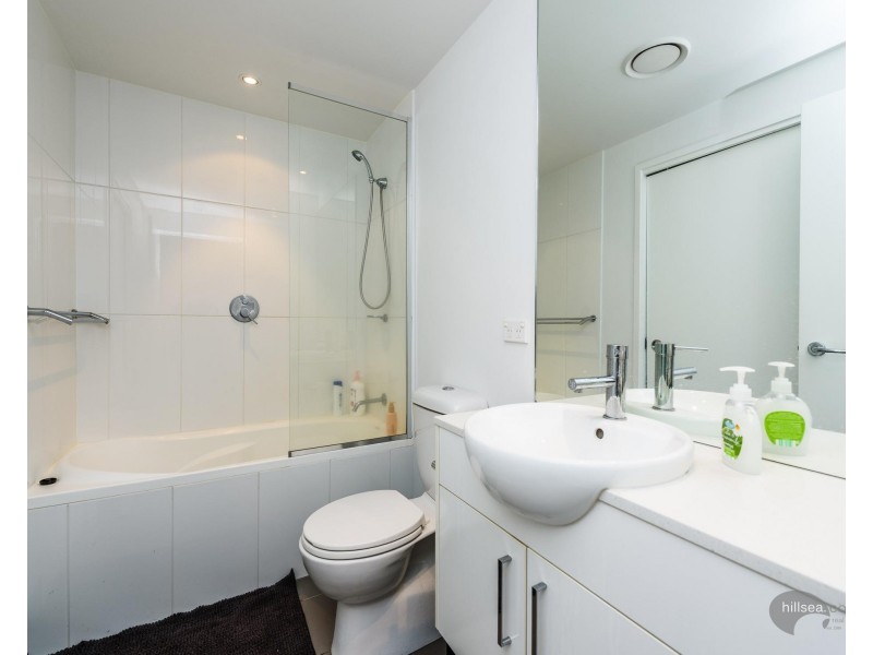 406/2 East Quay Drive, Biggera Waters QLD 4216