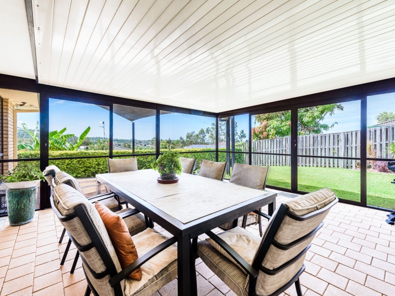 12 Hatutu Street, Pacific Pines QLD 4211