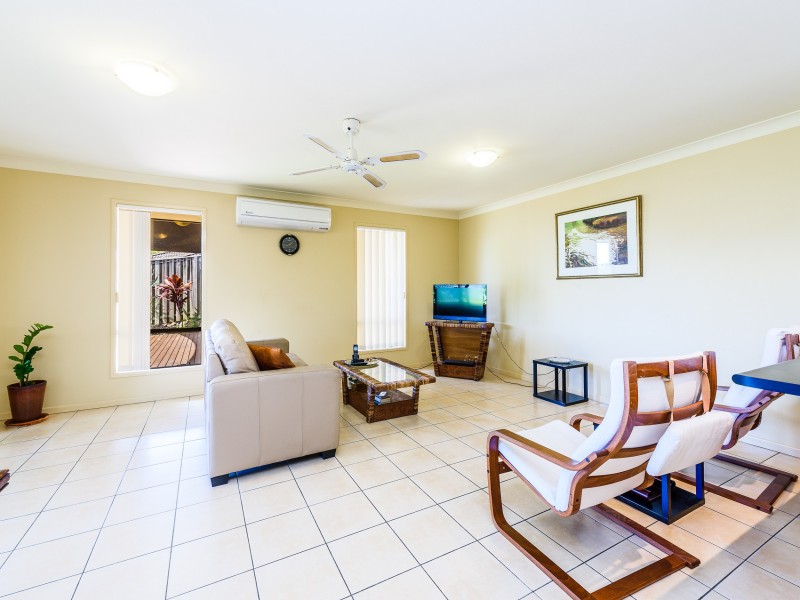 12 Hatutu Street, Pacific Pines QLD 4211