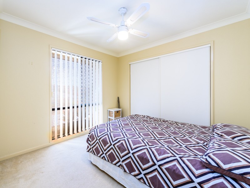 12 Hatutu Street, Pacific Pines QLD 4211